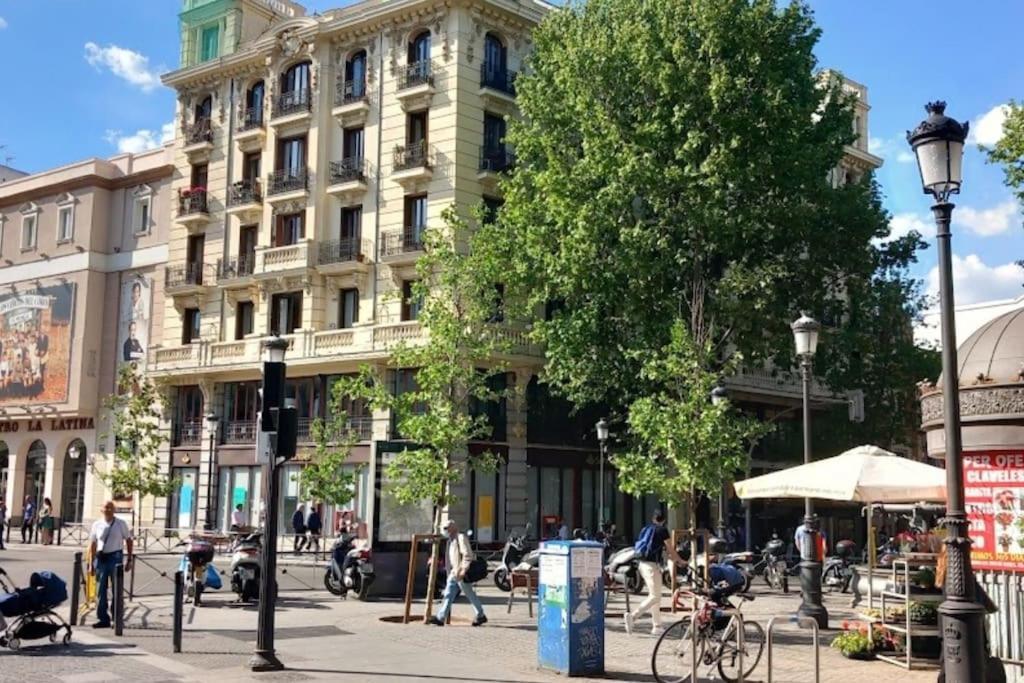 Moderno Apartamento En Pleno Centro マドリード エクステリア 写真