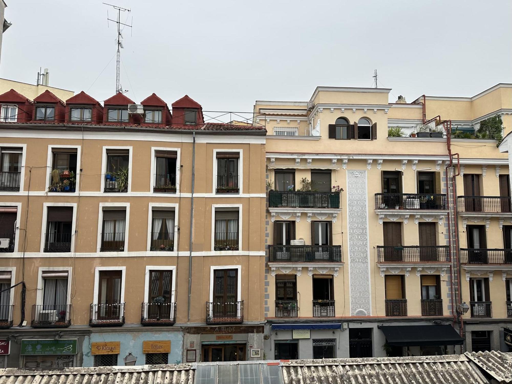 Moderno Apartamento En Pleno Centro マドリード エクステリア 写真
