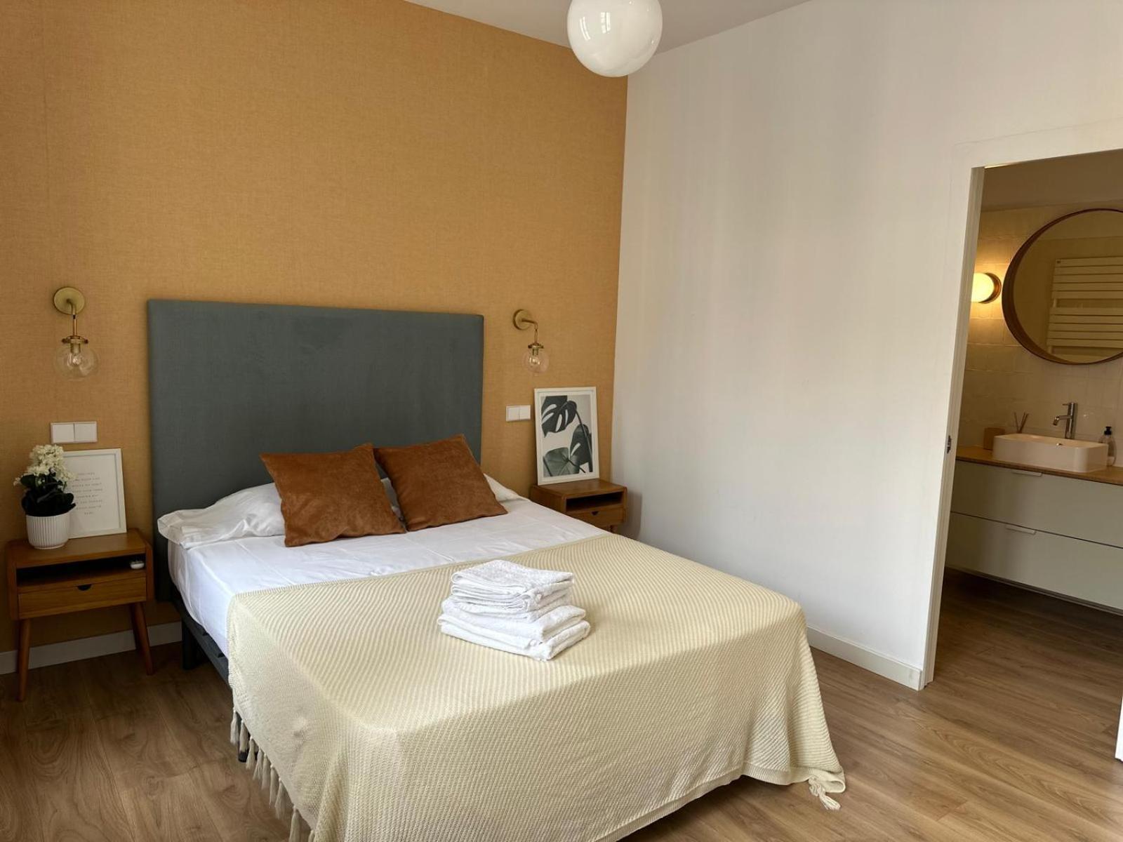 Moderno Apartamento En Pleno Centro マドリード エクステリア 写真