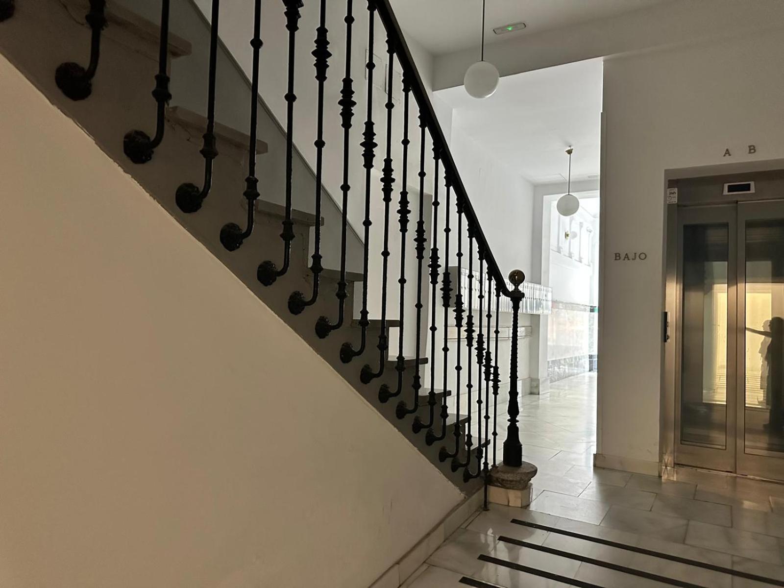 Moderno Apartamento En Pleno Centro マドリード エクステリア 写真