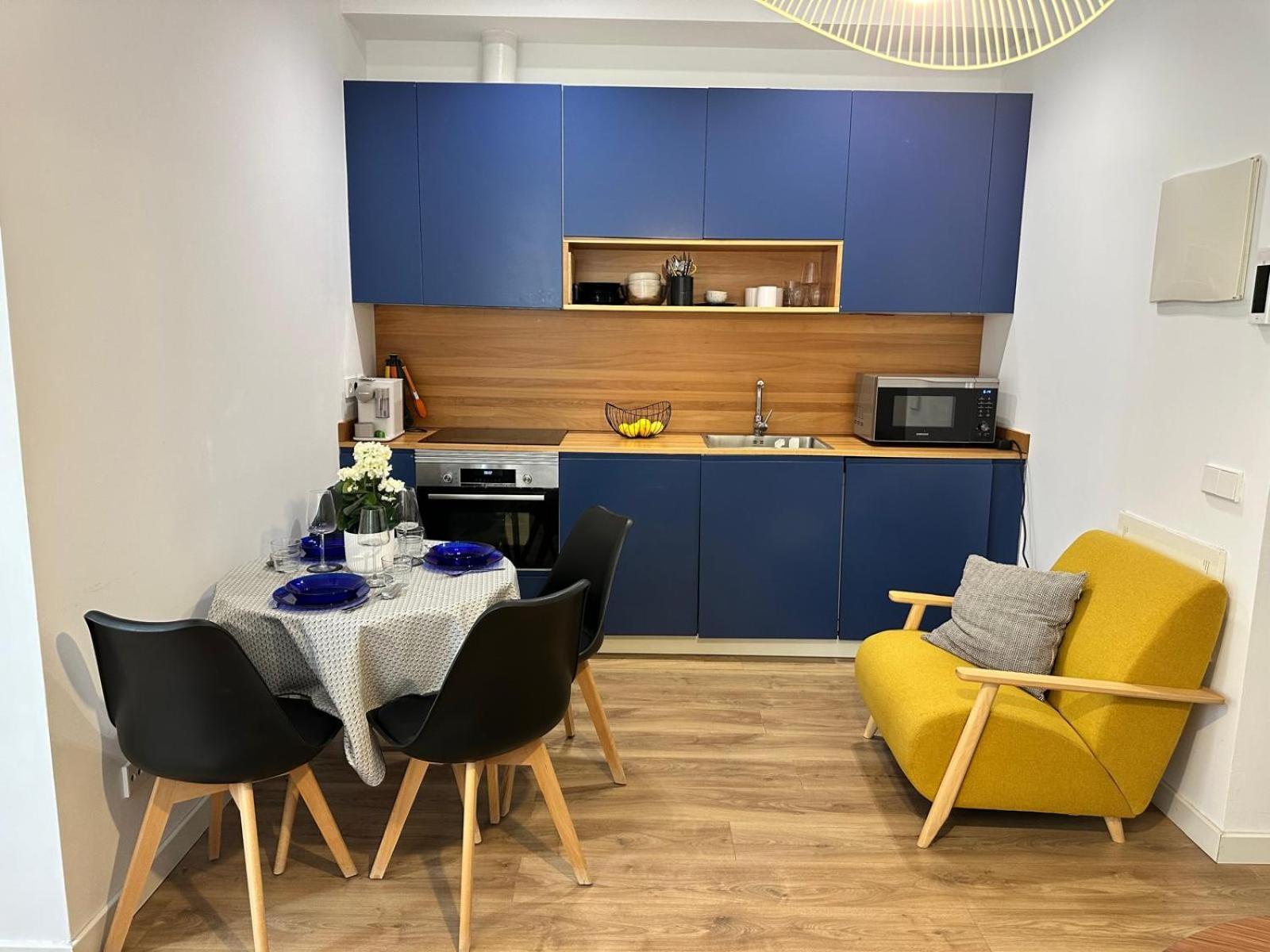 Moderno Apartamento En Pleno Centro マドリード エクステリア 写真