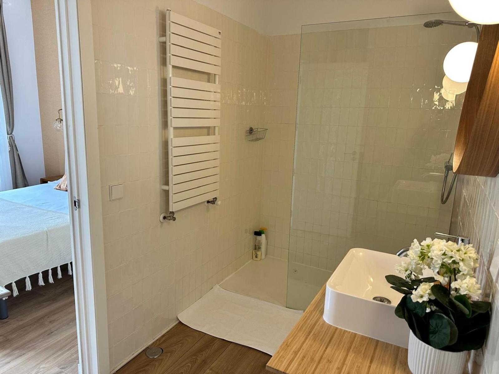 Moderno Apartamento En Pleno Centro マドリード エクステリア 写真
